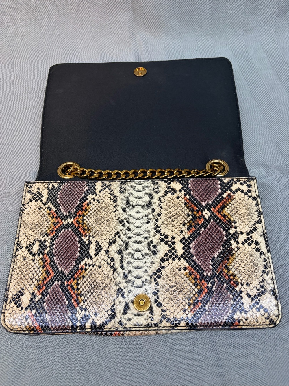 Aldo crossbody brown/orange/ cream faux snake skin pattern with chain - Picture 2 of 9